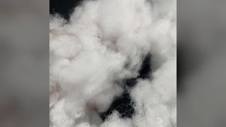 6. Ultracienkie, miękkie, luźne włókno, włókno potraktowane silikonem PCM do kontroli temperatury, do ciepłych ubrań