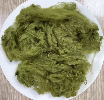 Dobra cena. Recycled Polyester Staple Fiber with 255-265°C Melting Point in Bright Army Green and High Wrinkle Resistance w Internecie