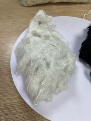 Dobra cena. Włókno odcinkowe poliestrowe 0,7D × 32 mm, Punkt topnienia 110-260 °C Włókno włókiennicze syntetyczne w Internecie