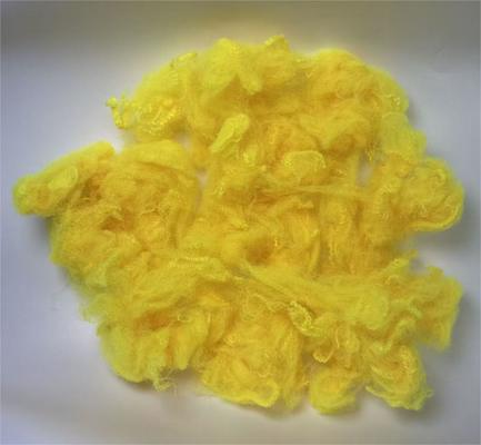 Dobra cena. Recycled Polyester Staple Fiber with 20-40% Elongation 32-152mm Cut Length and 0.15-0.3% Oil Content w Internecie