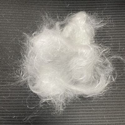 Dobra cena. 9D*52mm Superchłonne włókno klasy higienicznej, wydajny surowiec do absorpcji płynów dla przemysłu higienicznego, maseczki do twarzy w Internecie