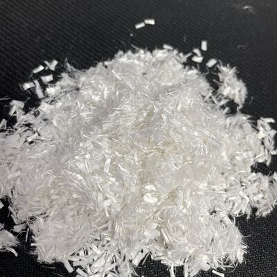 Dobra cena. Precyzyjne cięcie dystrybuowane włókna krótkie 0,5D * 5mm, doskonała dyspersja materiał surowcowy włókienniczy użytek przemysłowy i może być używany do filtrowania w Internecie